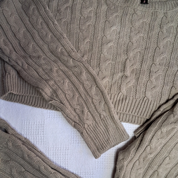 Womens large tan cable knit 2pc crop long sleeve jogger set - Picture 3 of 8